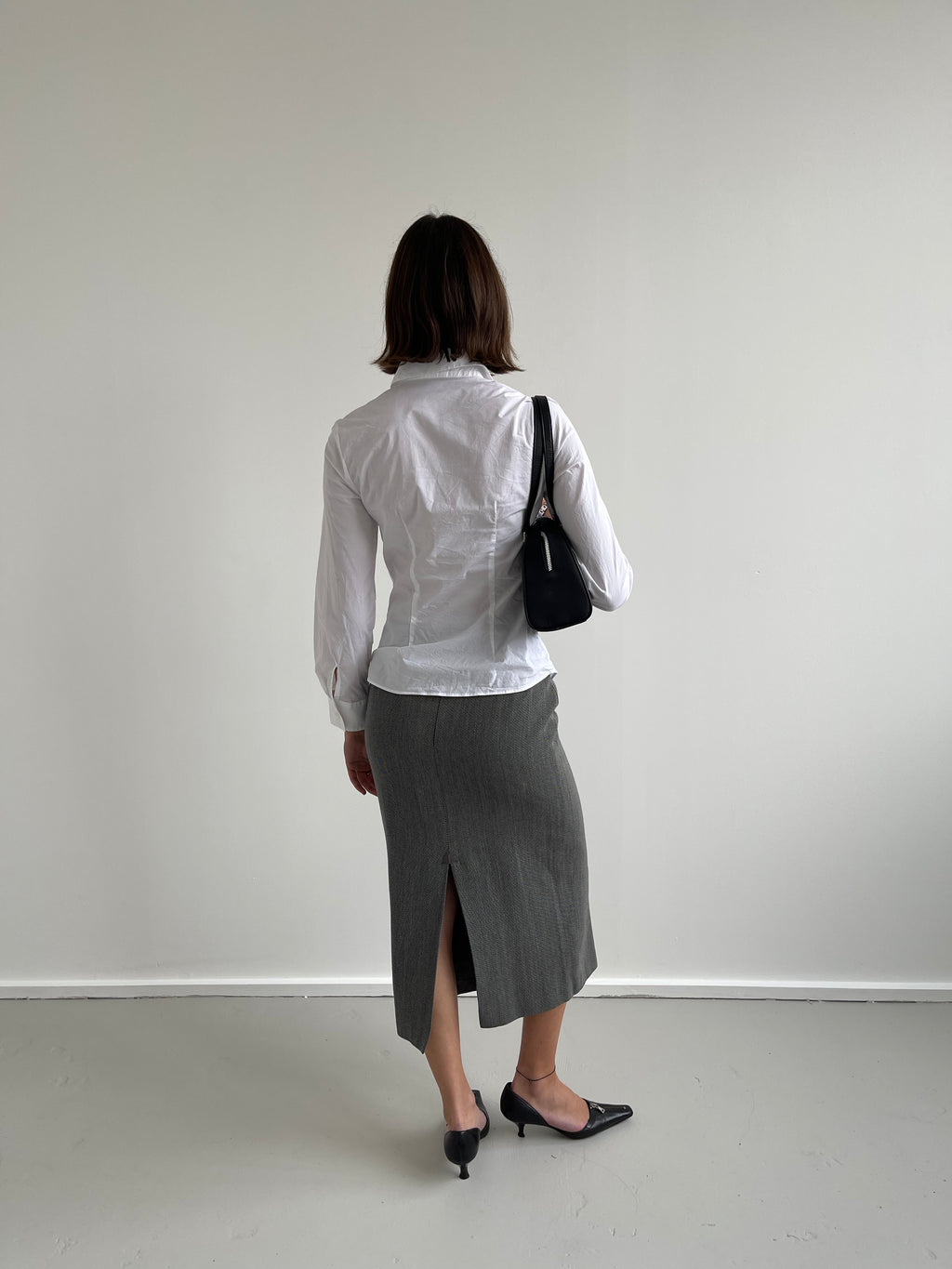 Grey needle striped pencil skirt