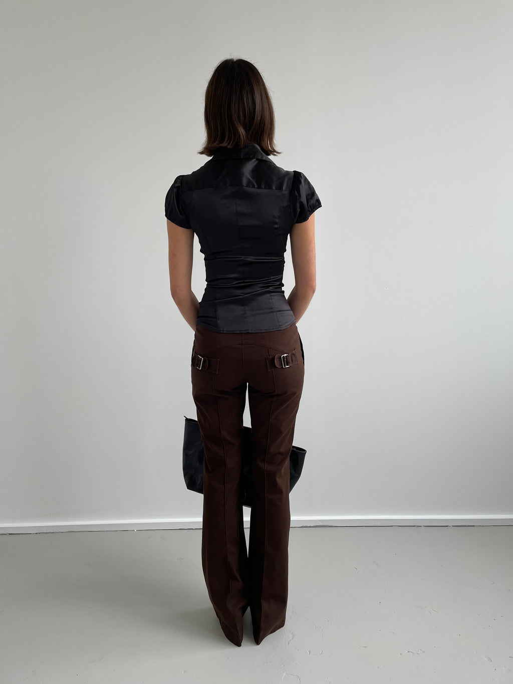 00s black satin fitted short sleeved shirt