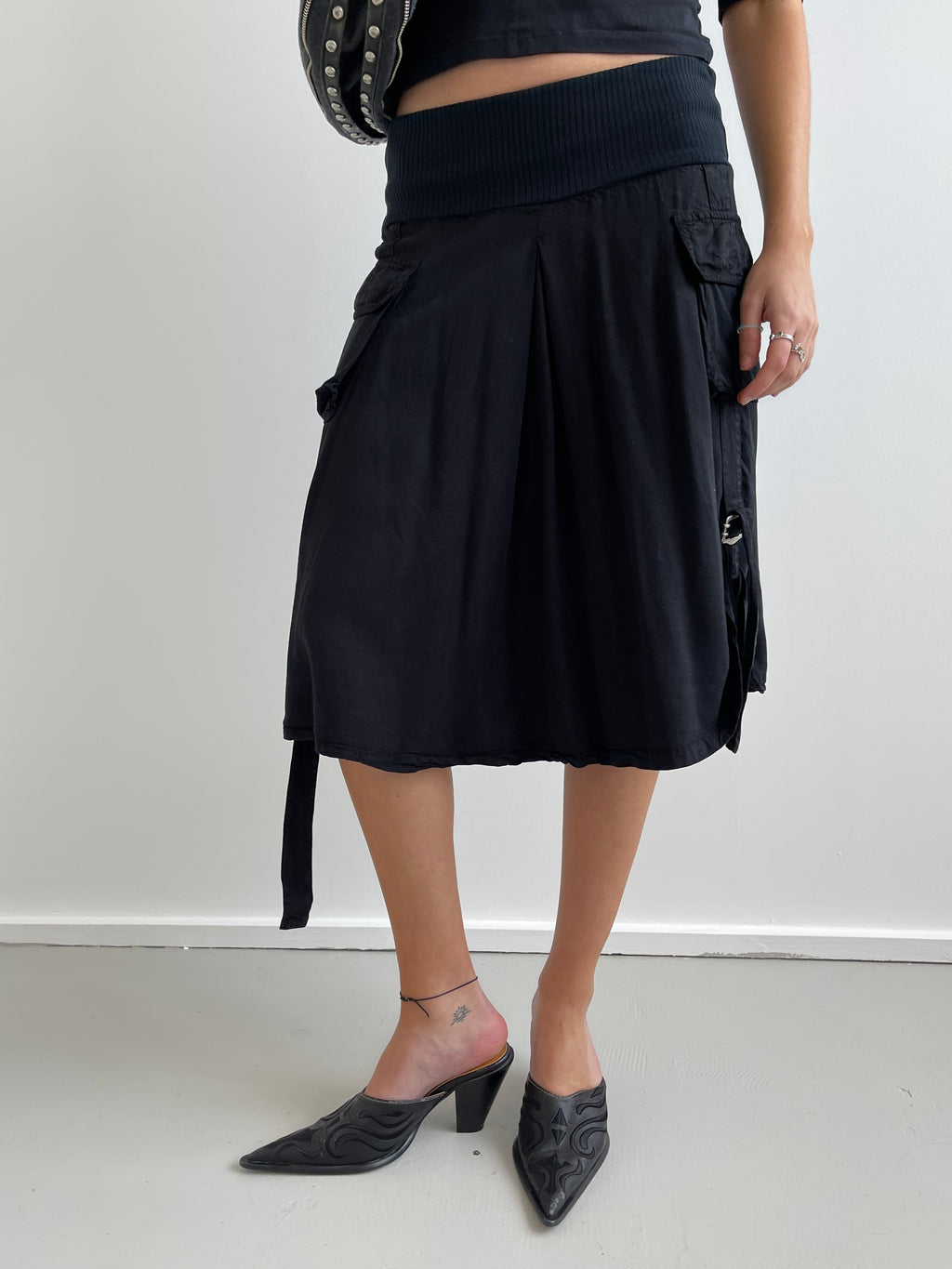 Black cargo midi skirt