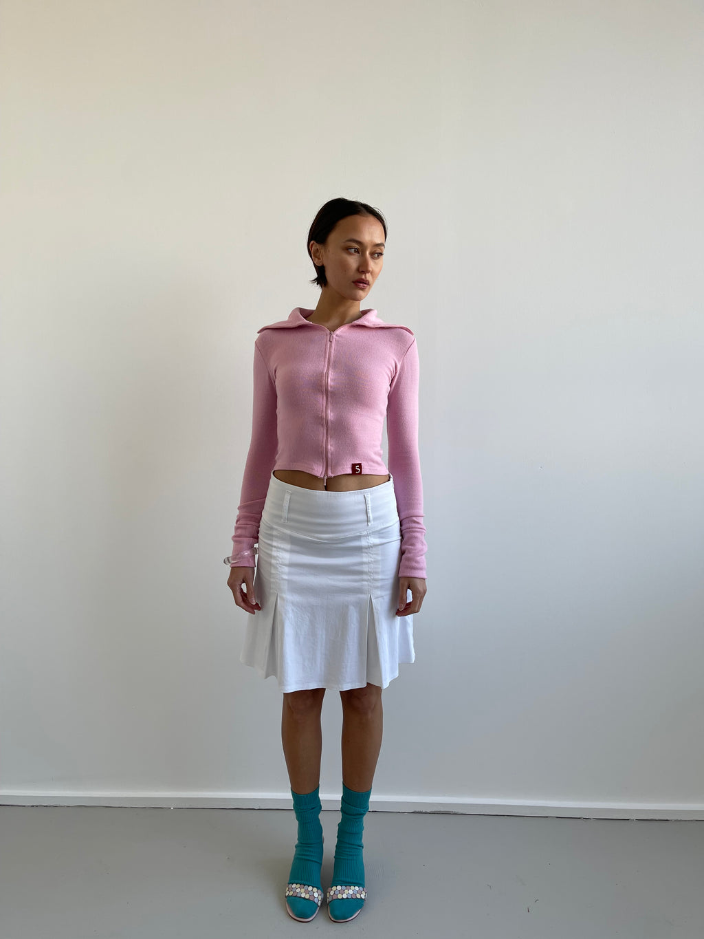 Vintage white knee length skirt