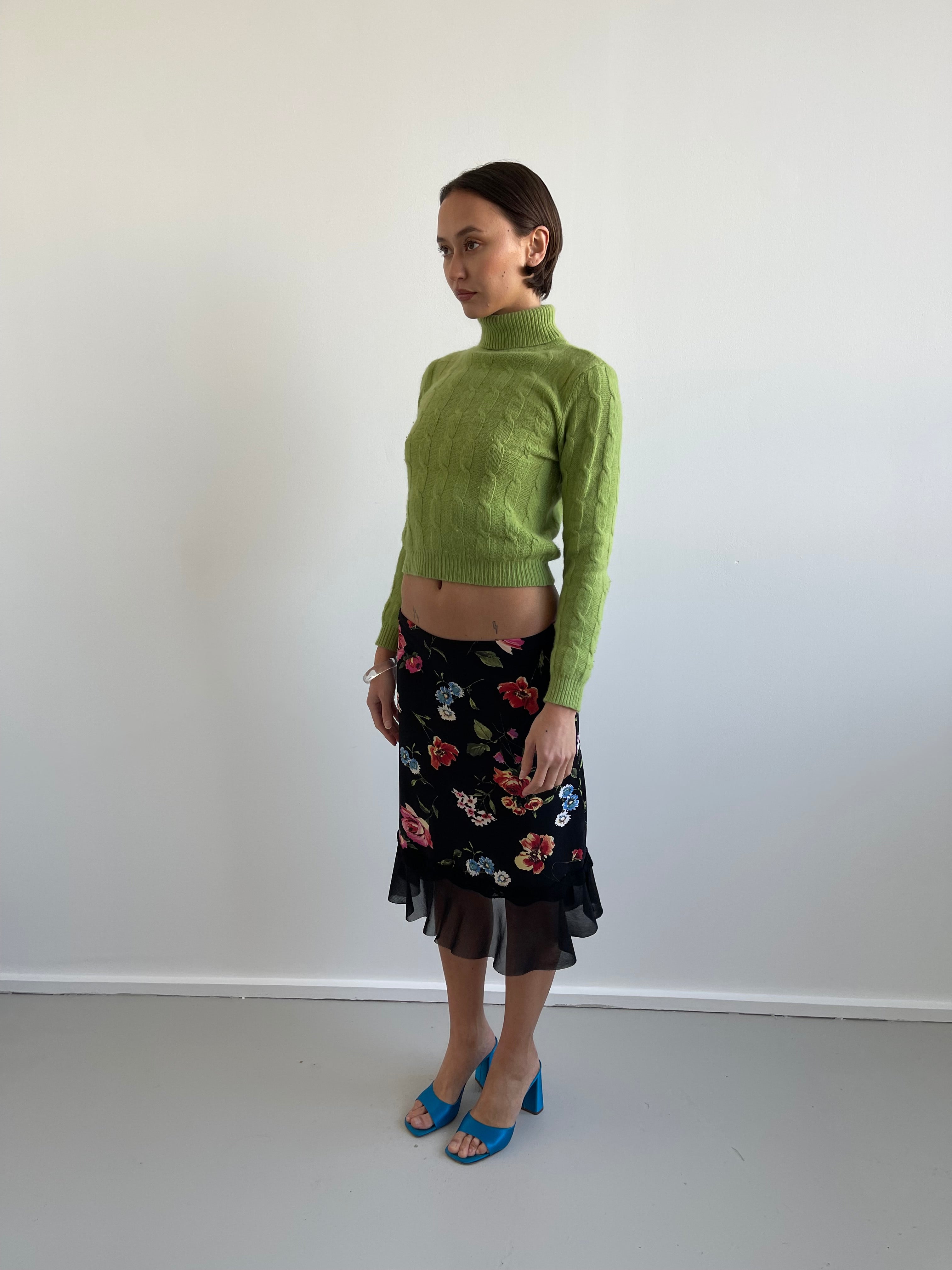 90s green cable knit jumper with roll neck