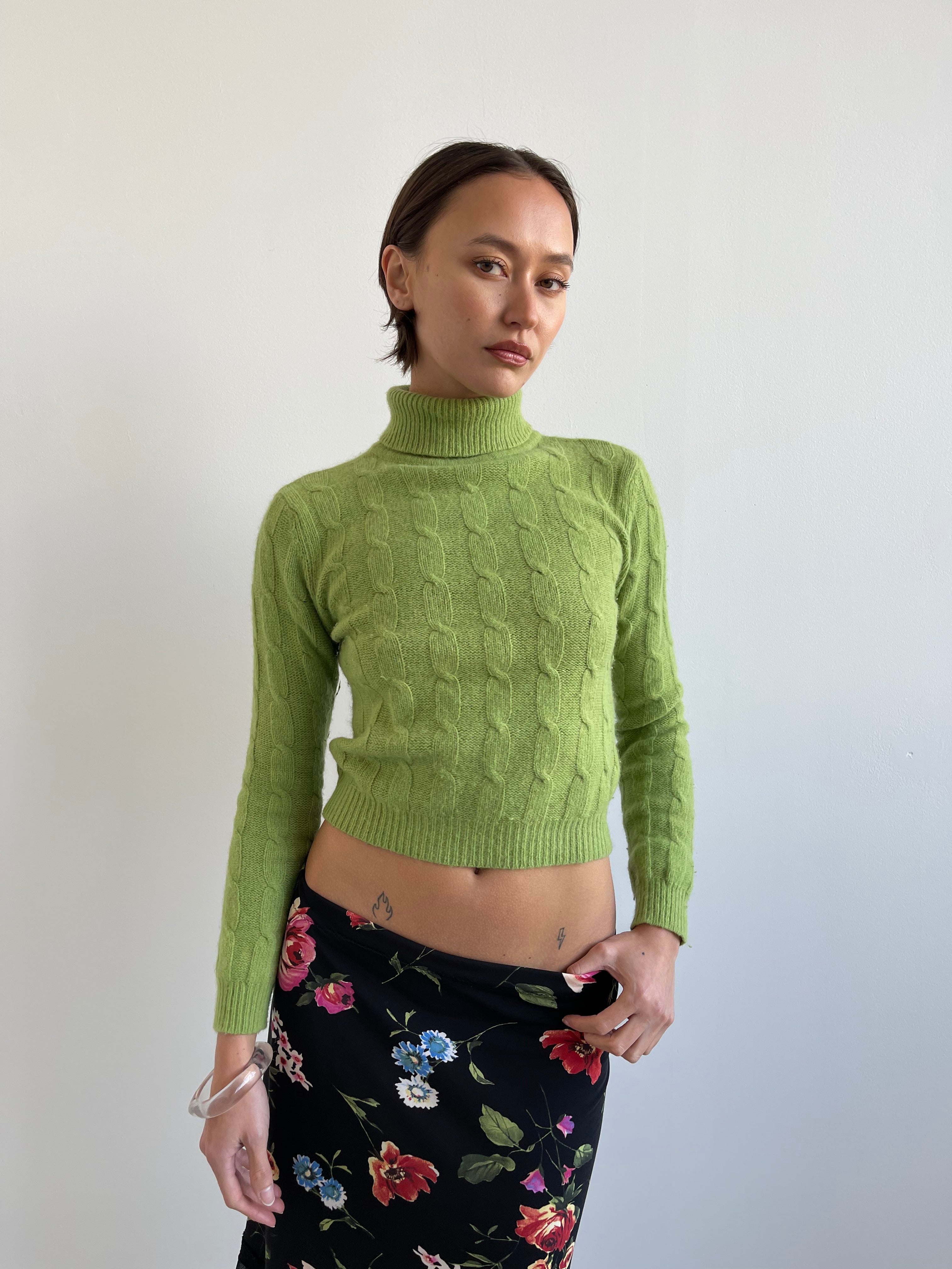 90s green cable knit jumper with roll neck