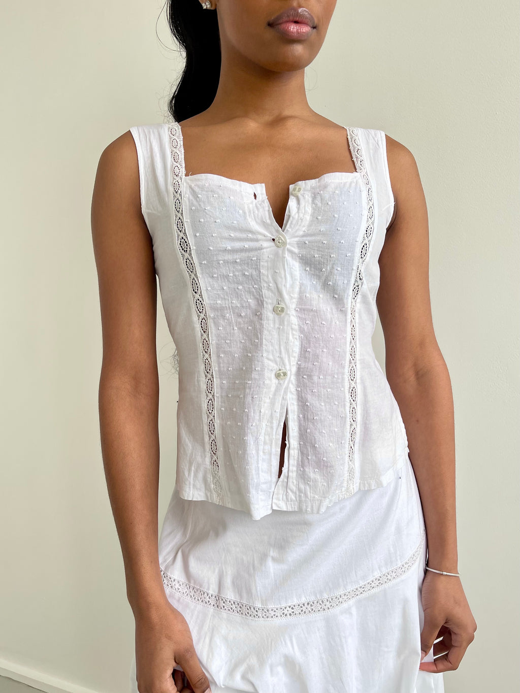 Vintage white cotton and lace sleeveless blouse