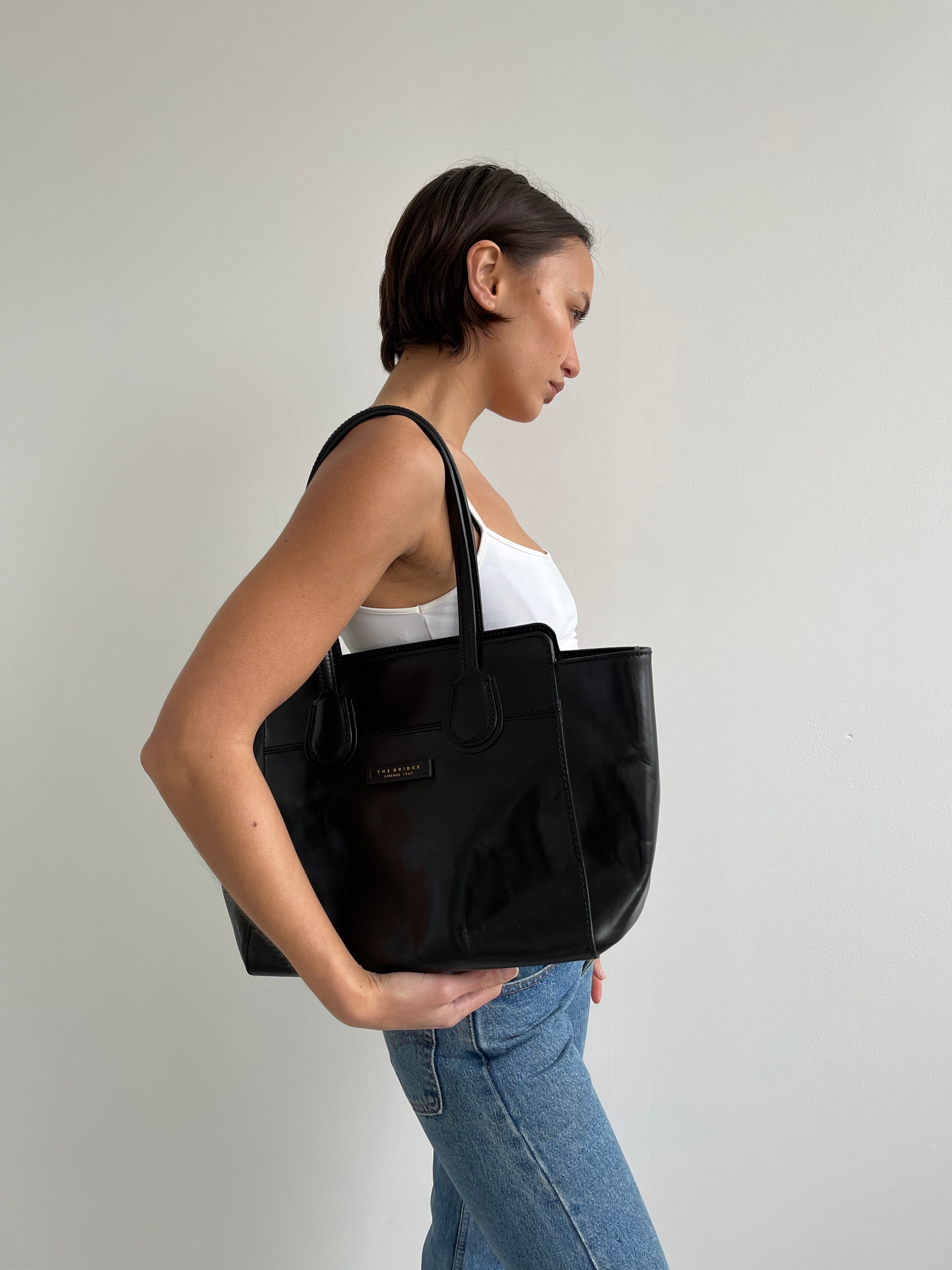 Vintage black leather handbag