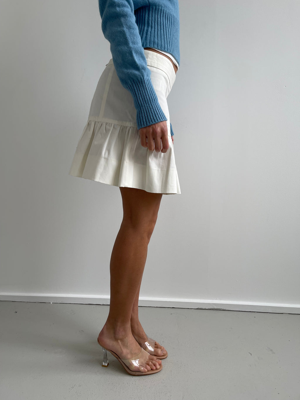 United Colors of Benetton cream mini skirt