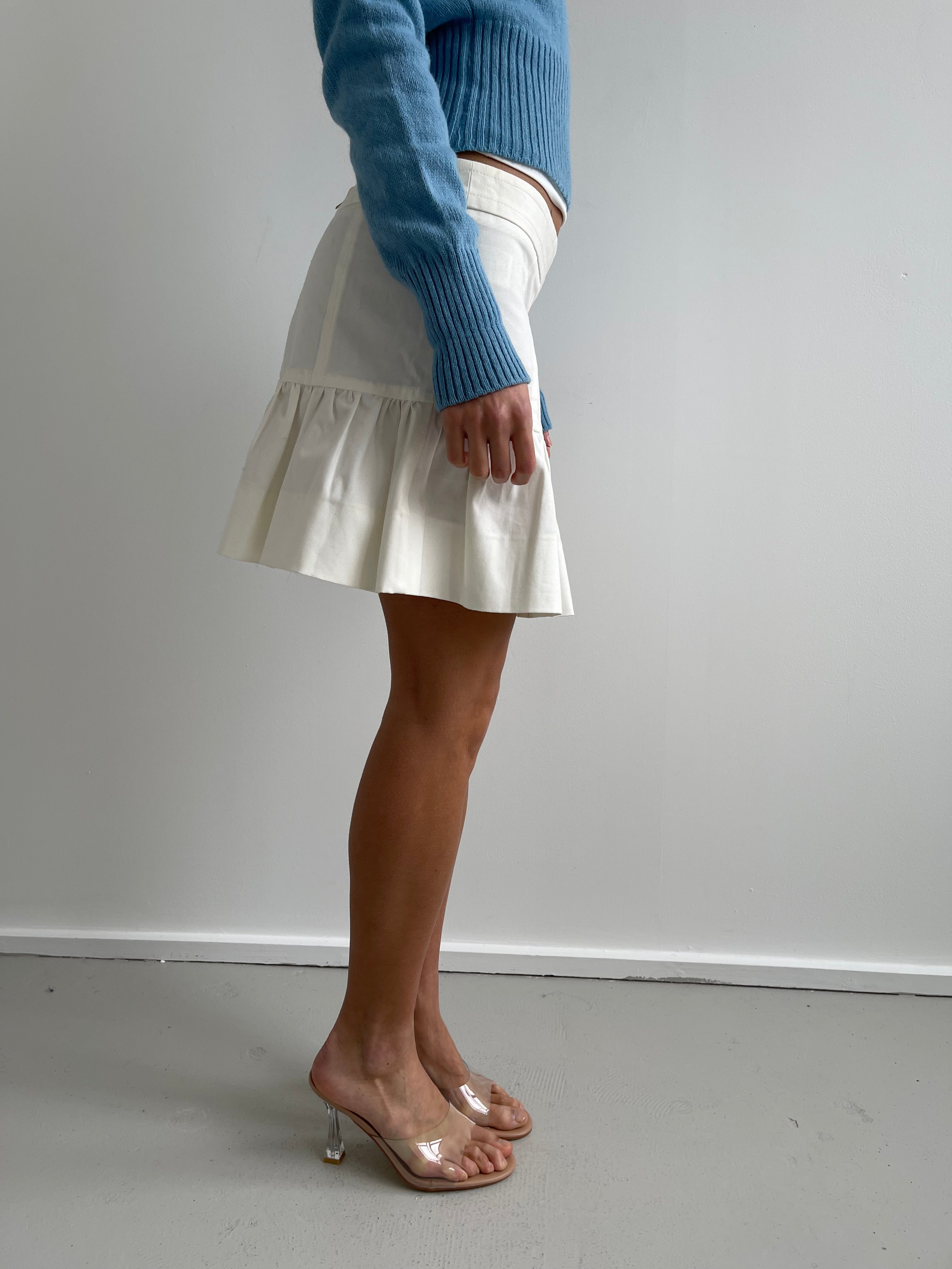 United Colors of Benetton cream mini skirt