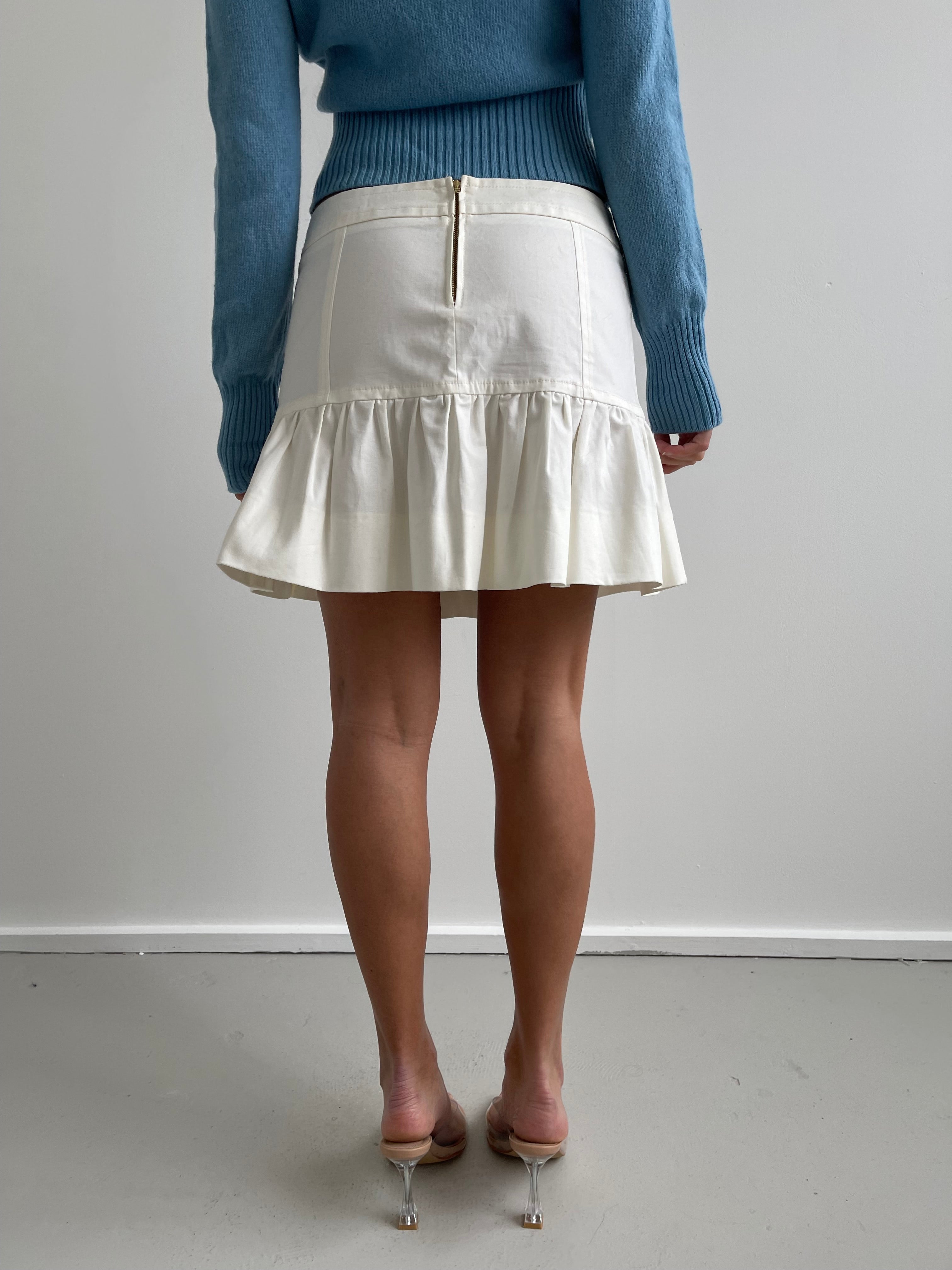 United Colors of Benetton cream mini skirt