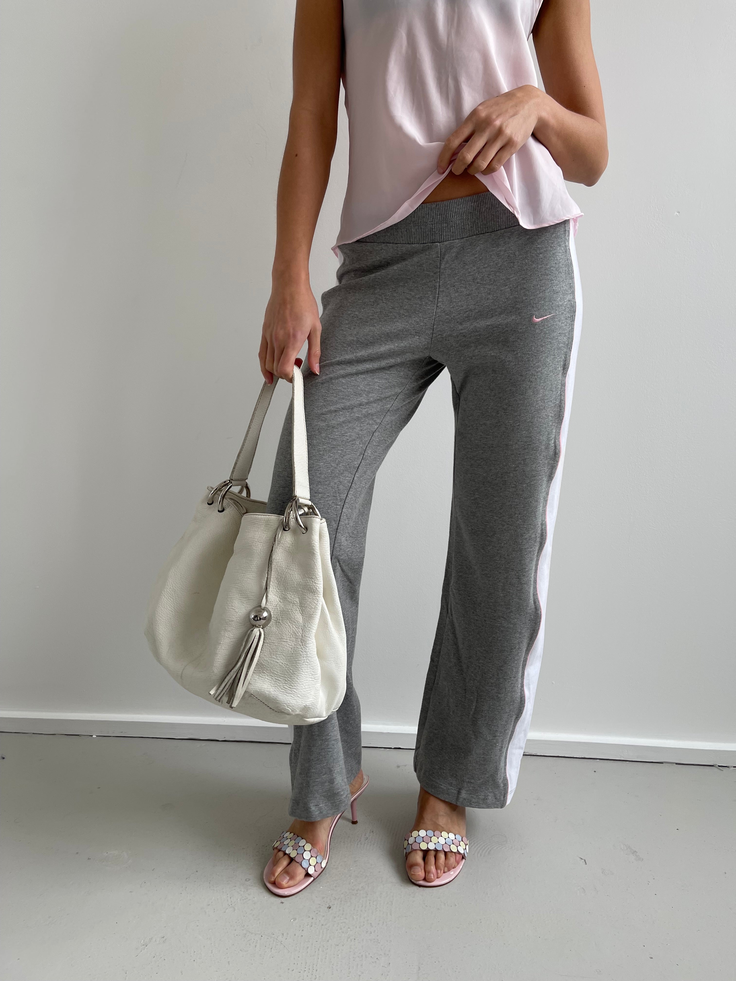 Nike 00s grey, white and pink sweatpants