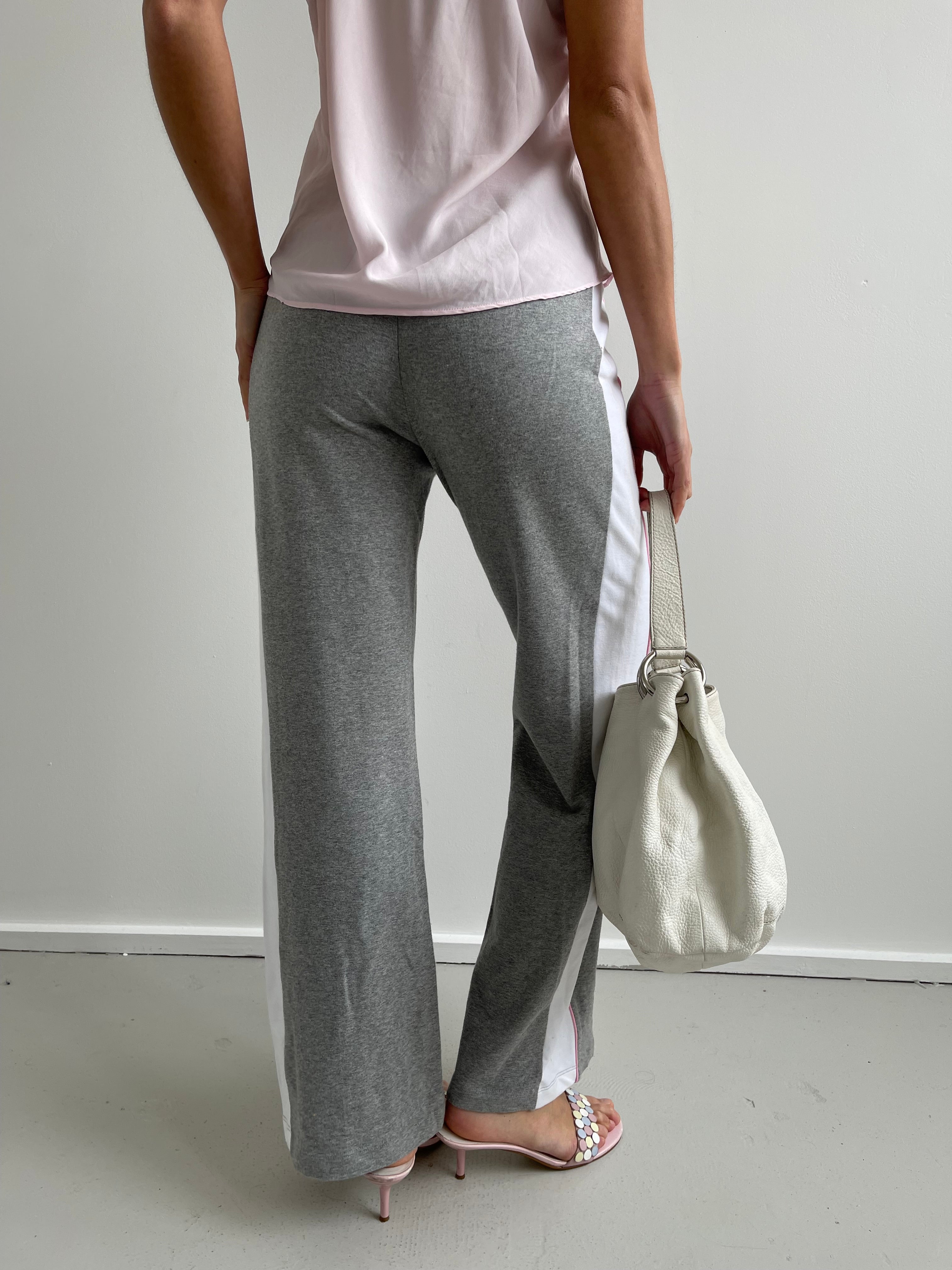 Nike 00s grey, white and pink sweatpants
