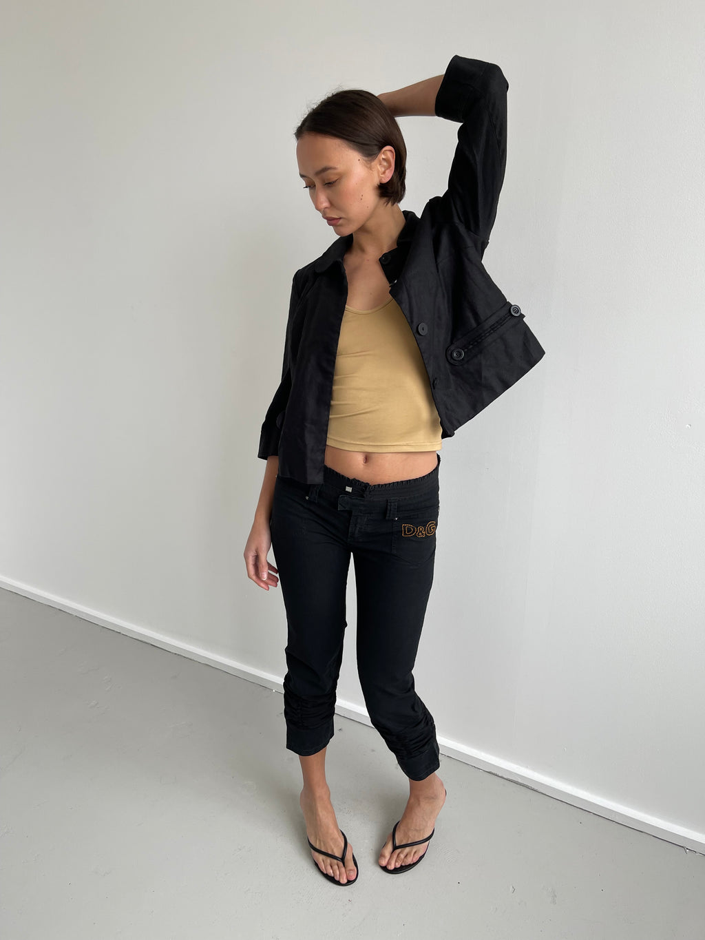 D&G black capri trousers with ruched detailing