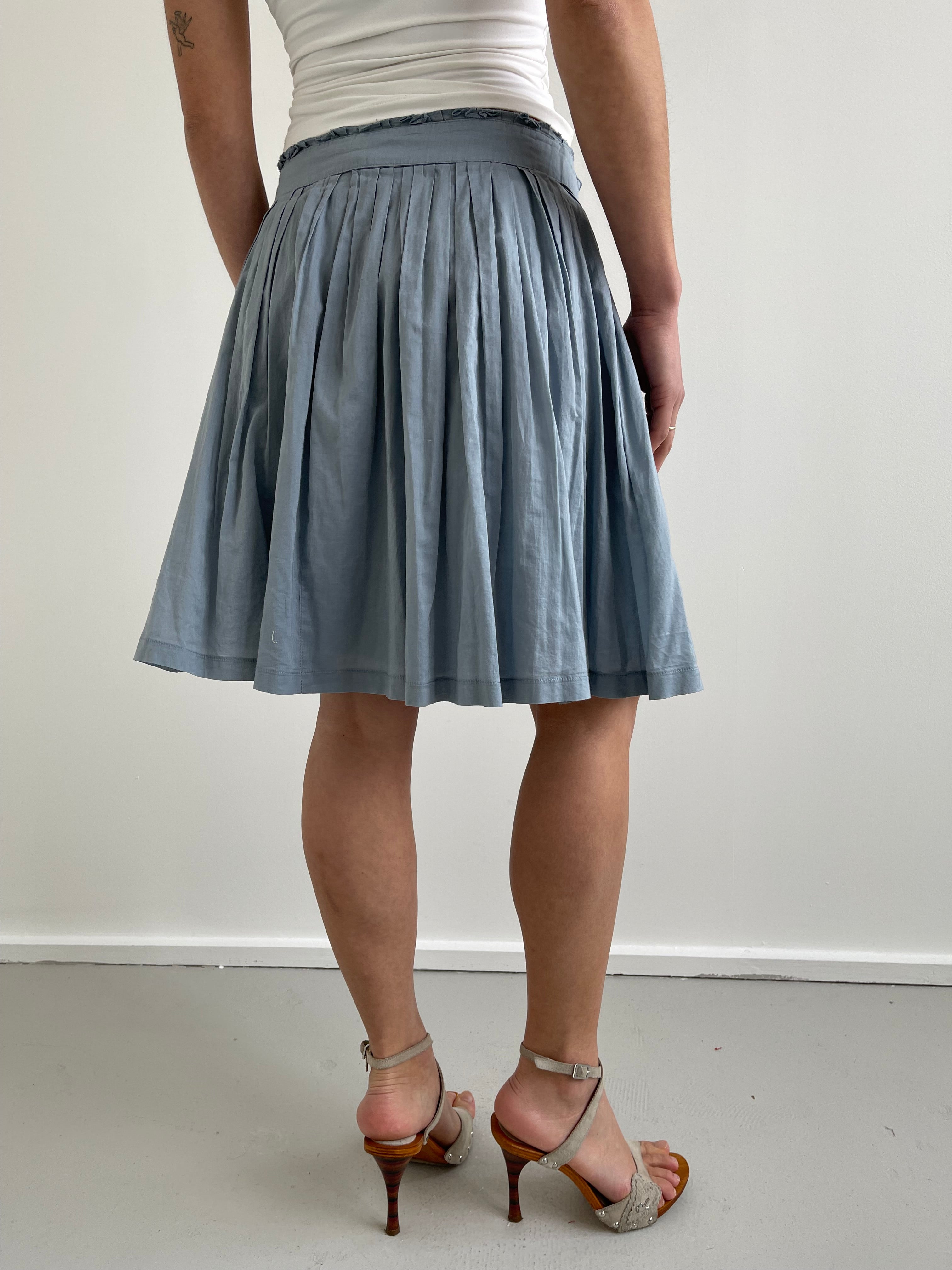 Sisley duck egg blue pleated knee length skirt
