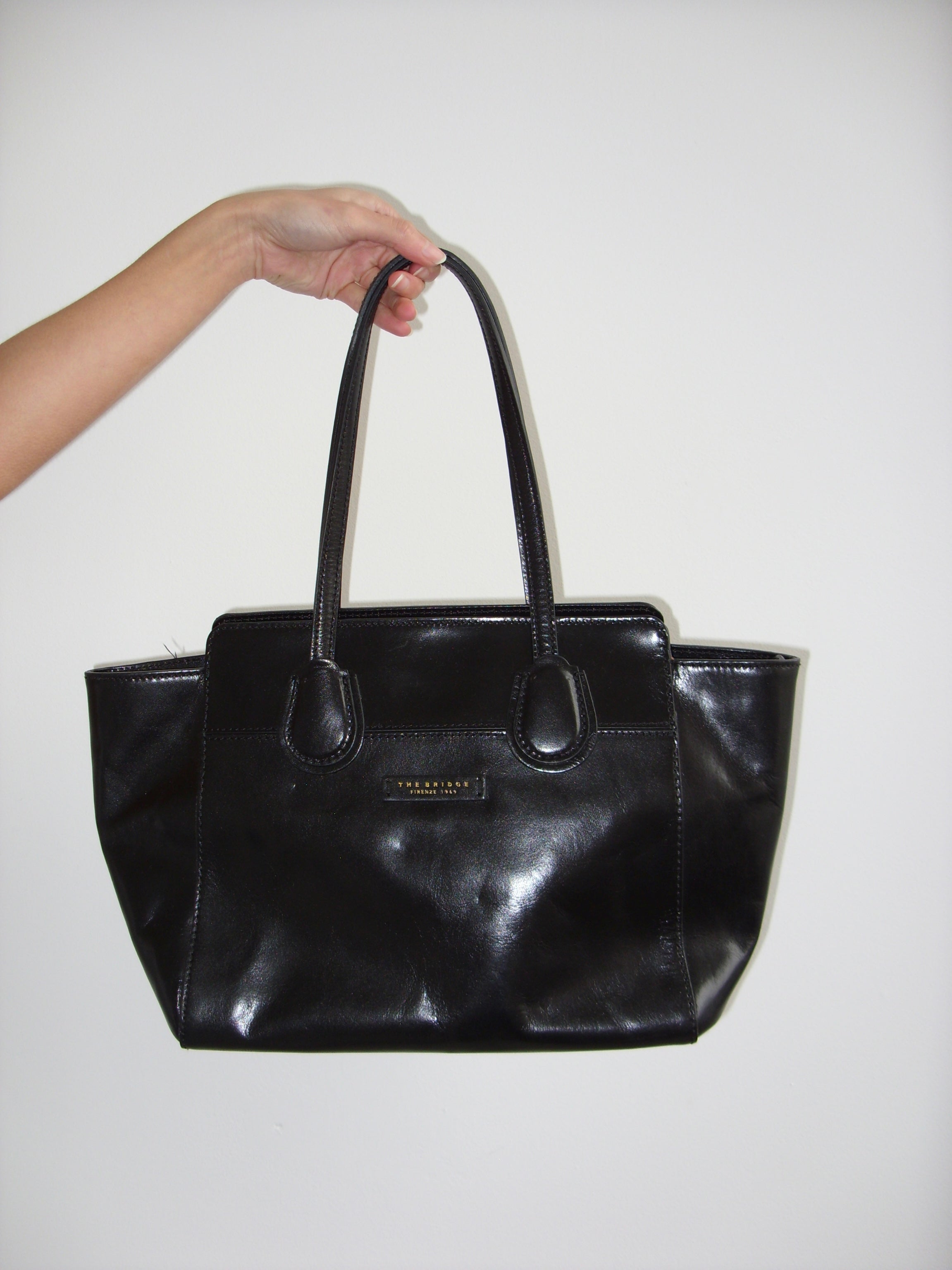 Vintage black leather handbag